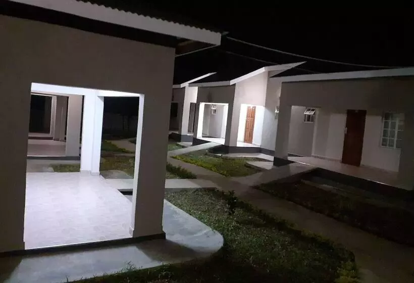 تختخواب و صبحانه Delight Lodge