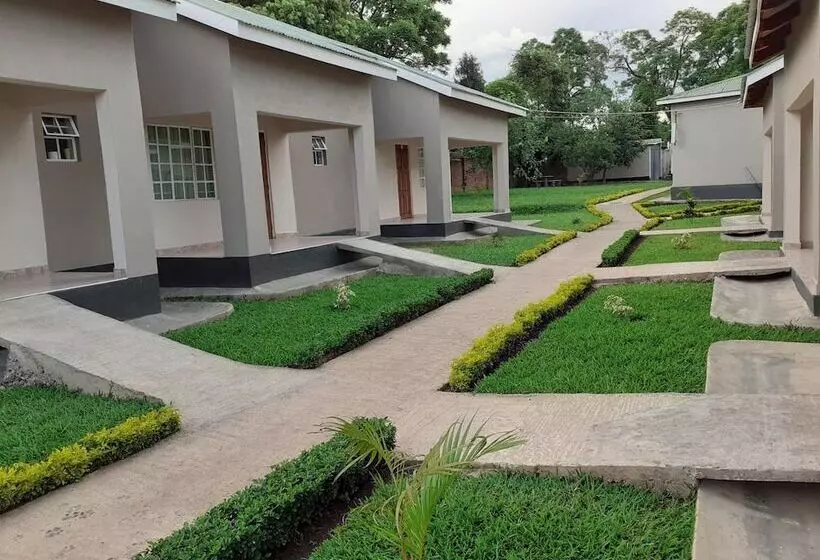 تختخواب و صبحانه Delight Lodge