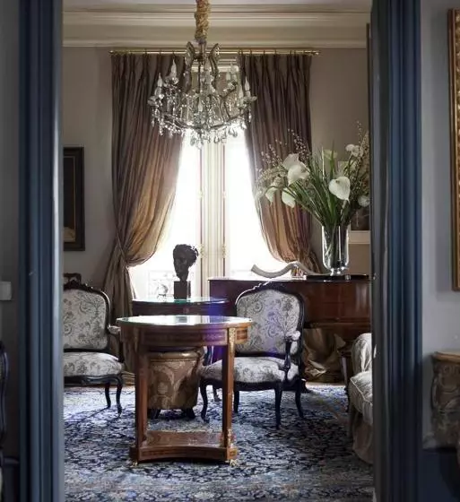 ベッドアンドブレックファースト Château La Creuzette