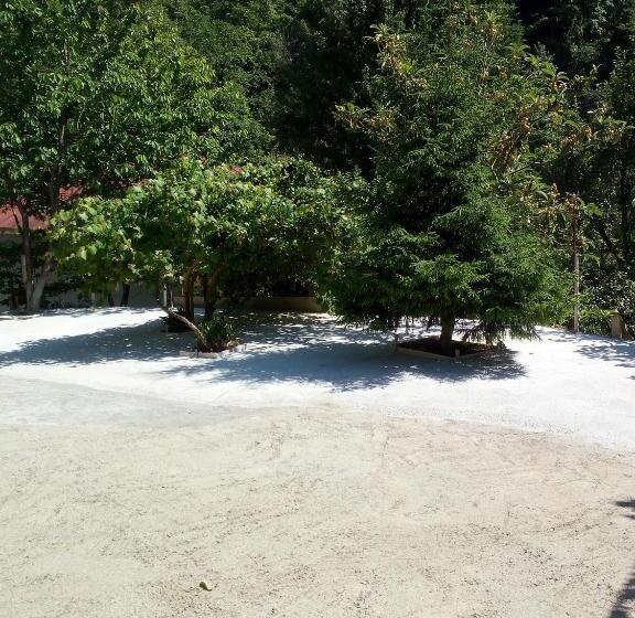 پانسیون Small Guest House