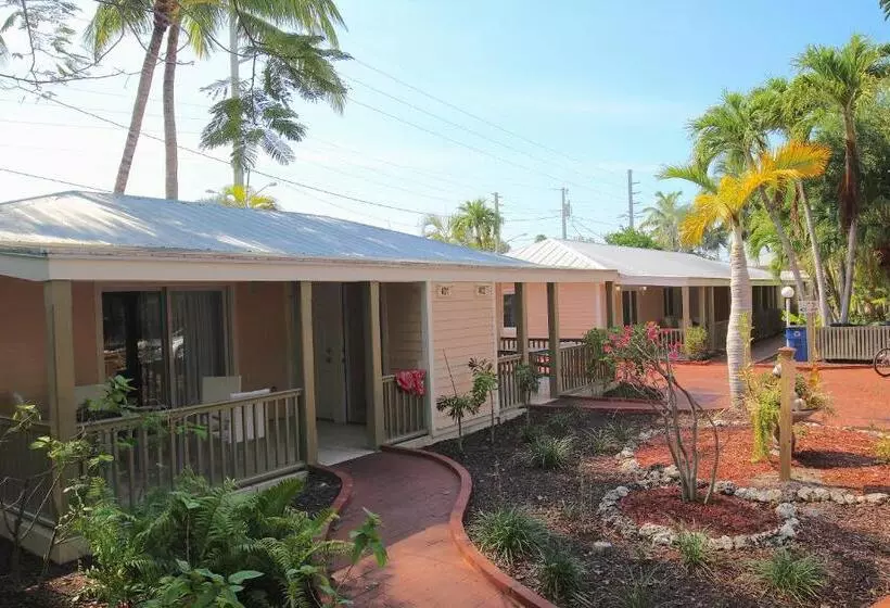 Coconut Mallory Resort And Marina
