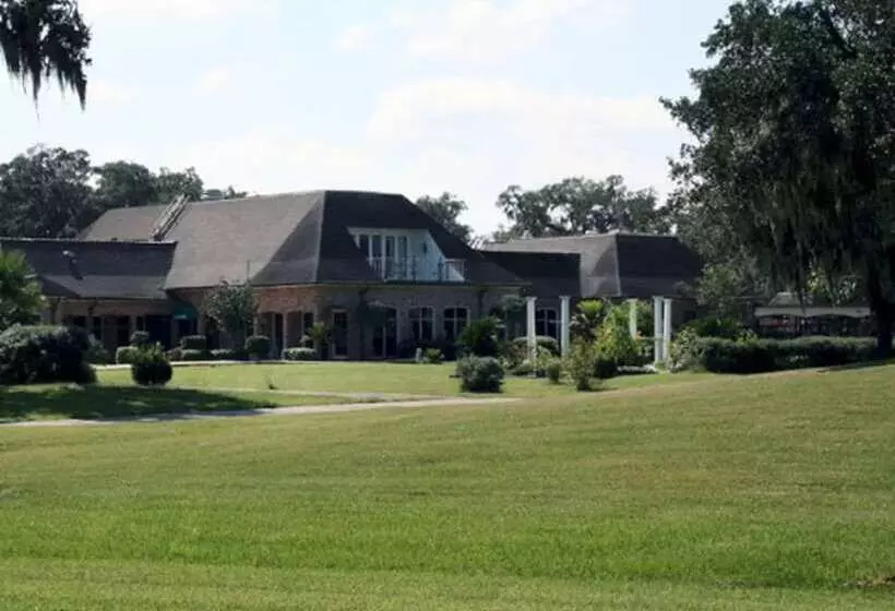 Columbia Lakes Resort Cottages