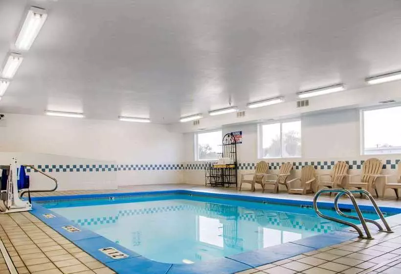 בית מלון כפרי Comfort Inn