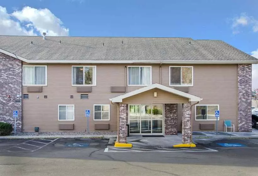 בית מלון כפרי Comfort Inn