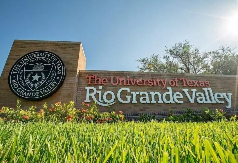 호텔 Shary Inn And Suites