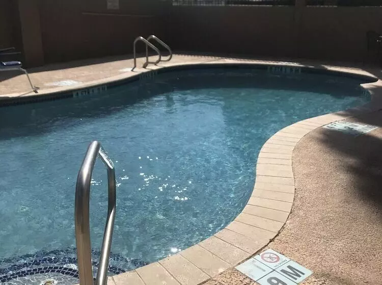 호텔 Shary Inn And Suites