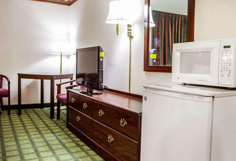 בית מלון כפרי Quality Inn Arcola