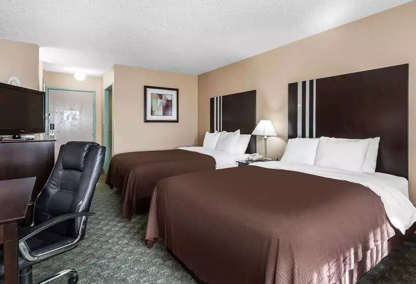 호텔 Quality Inn
