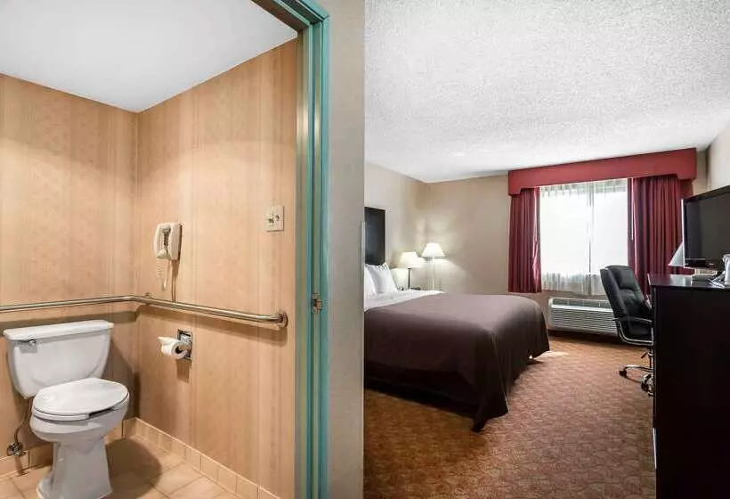 호텔 Quality Inn