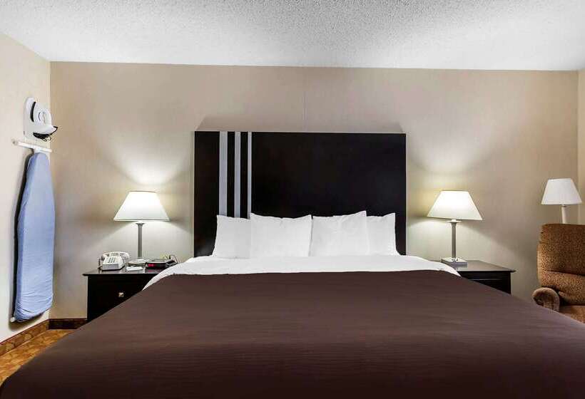 בית מלון כפרי Quality Inn