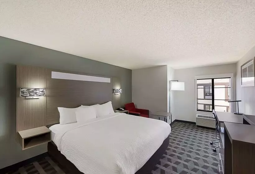 هتل Quality Inn & Suites Dfw Airport South