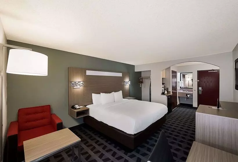 هتل Quality Inn & Suites Dfw Airport South