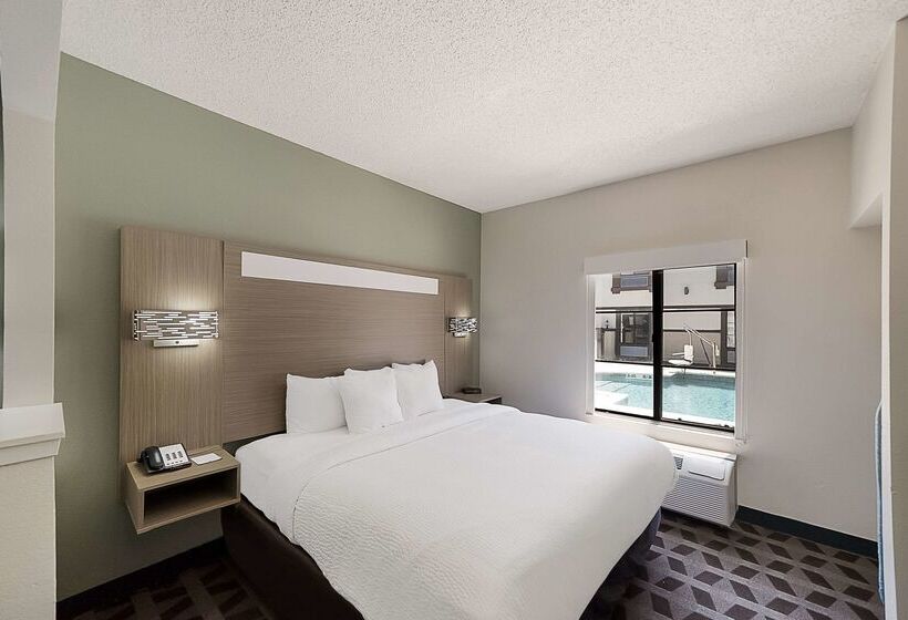 Hotel Quality Inn & Suites Dfw Airport South