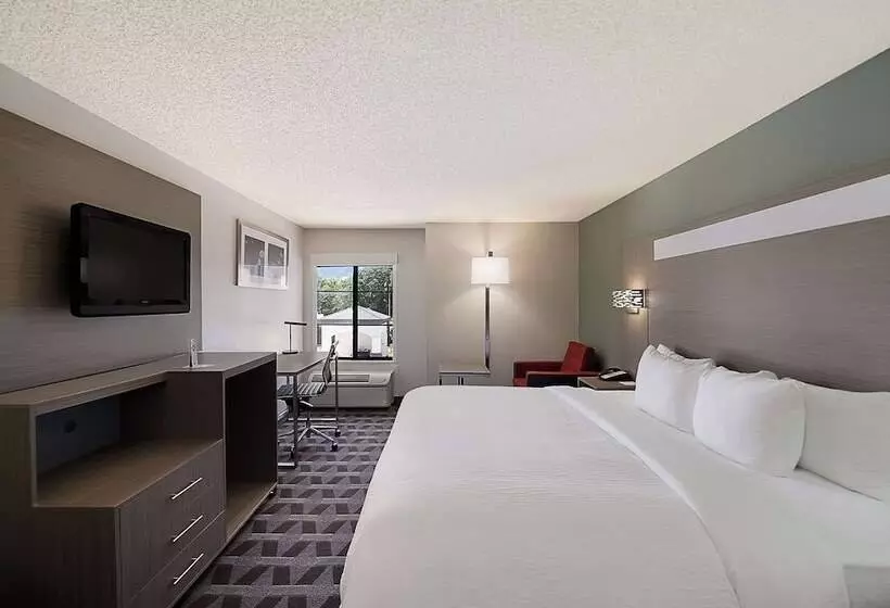 هتل Quality Inn & Suites Dfw Airport South