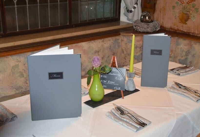 هاستل Restaurant Austüble