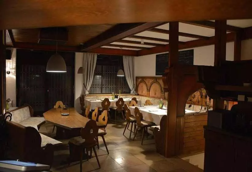 ユースホステル Restaurant Austüble