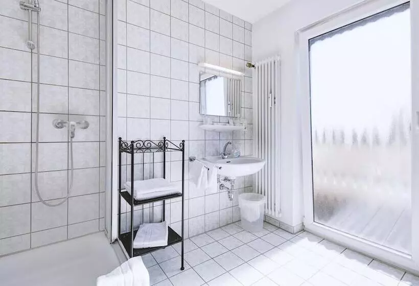 ユースホステル Restaurant Austüble