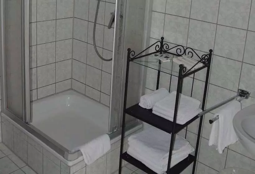 ユースホステル Restaurant Austüble