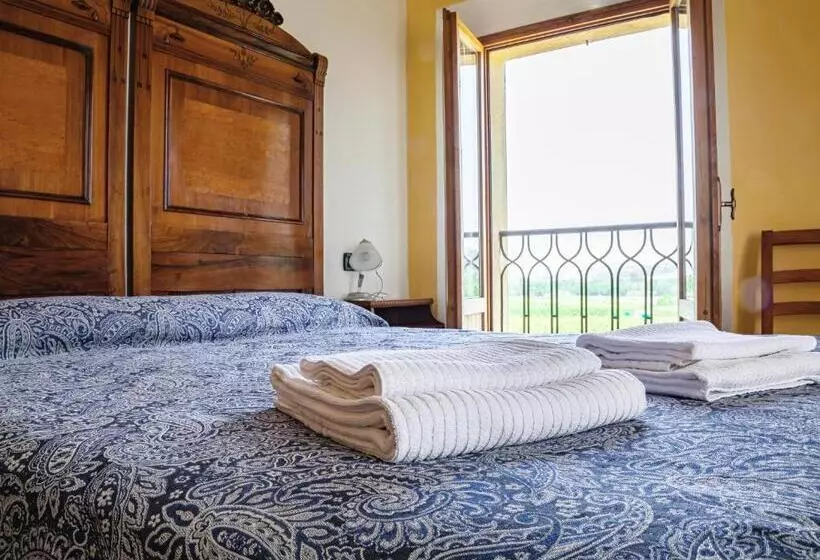 ホテル Agriturismo Contea Di Val D'amone