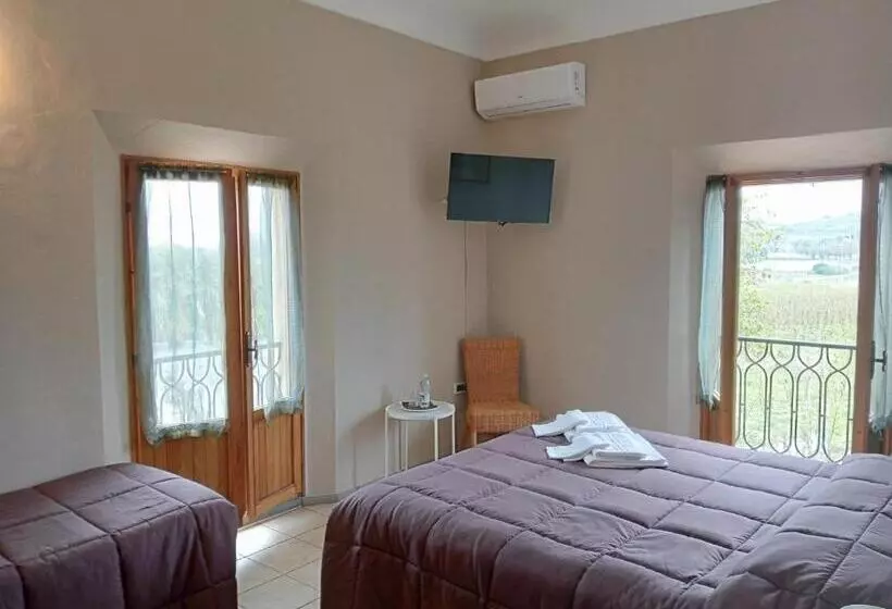 ホテル Agriturismo Contea Di Val D'amone