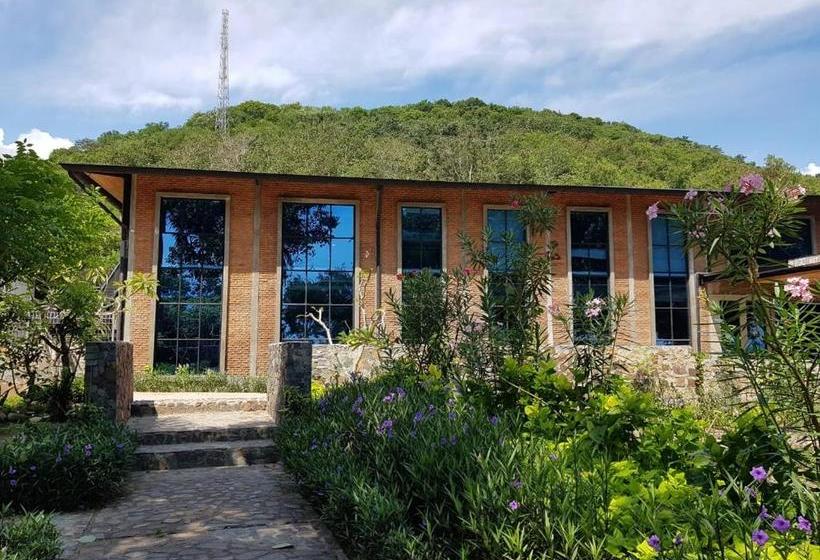 בית מלון כפרי Plago