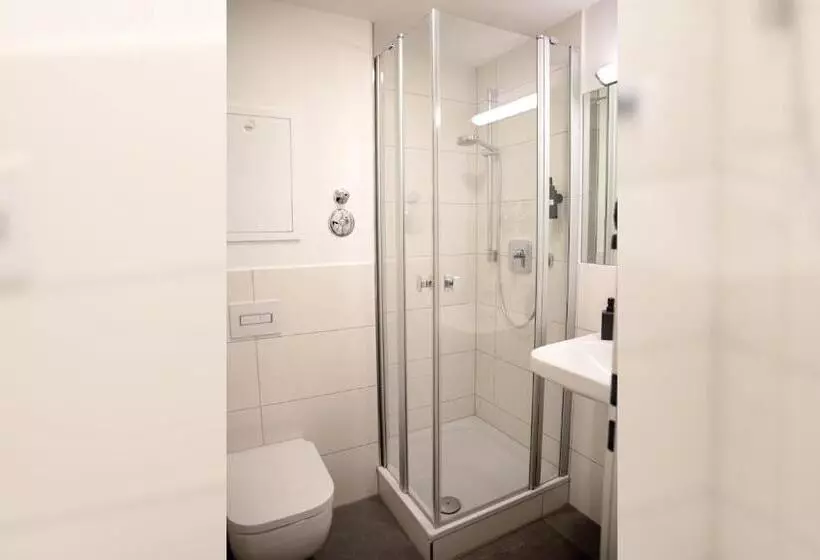 Aamiaismajoitus (B&B) Garni Fischerfleck In Ismaning Near Munich