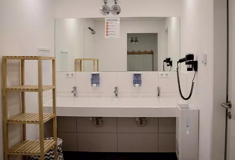 Aamiaismajoitus (B&B) Garni Fischerfleck In Ismaning Near Munich