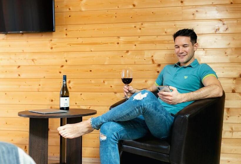 בית מלון כפרי Barrico Thermal