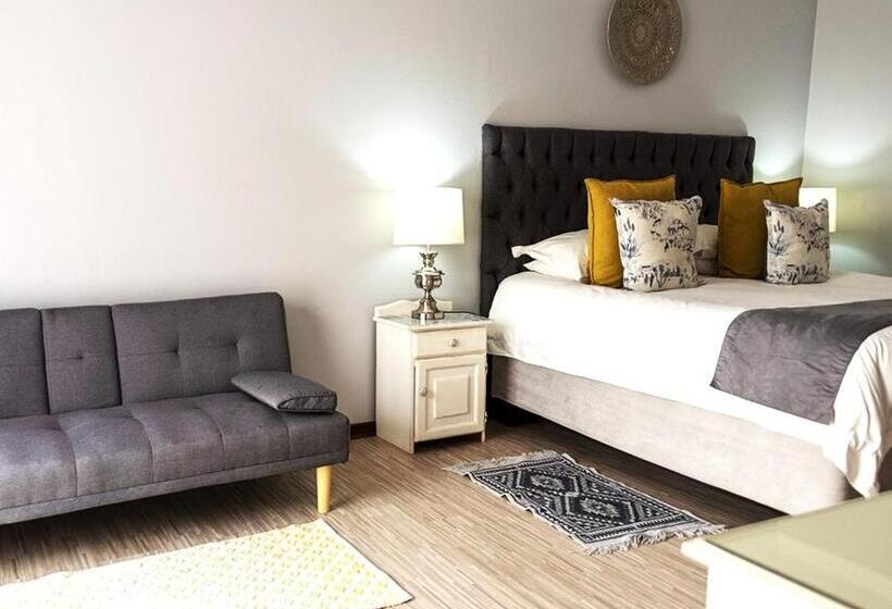 پانسیون Kroon Manor