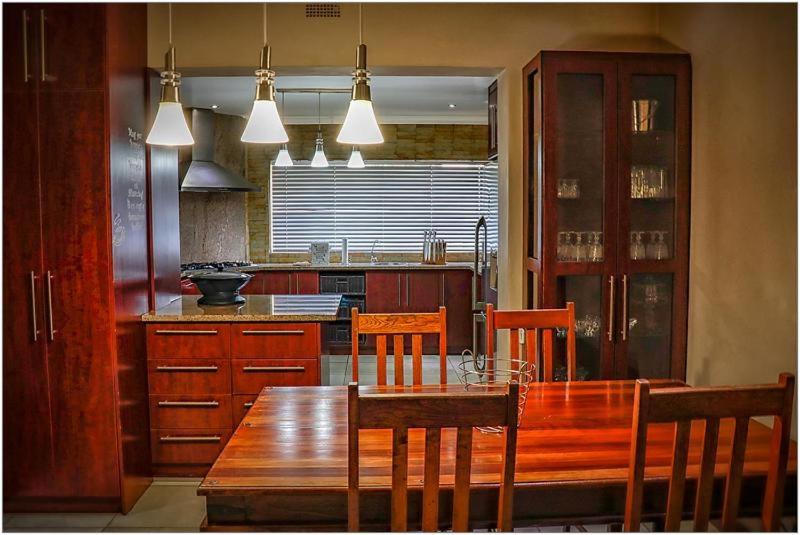 پانسیون Kroon Manor