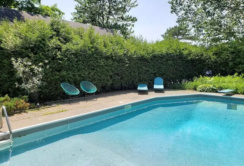 Auberge Du Vignoble Bromont