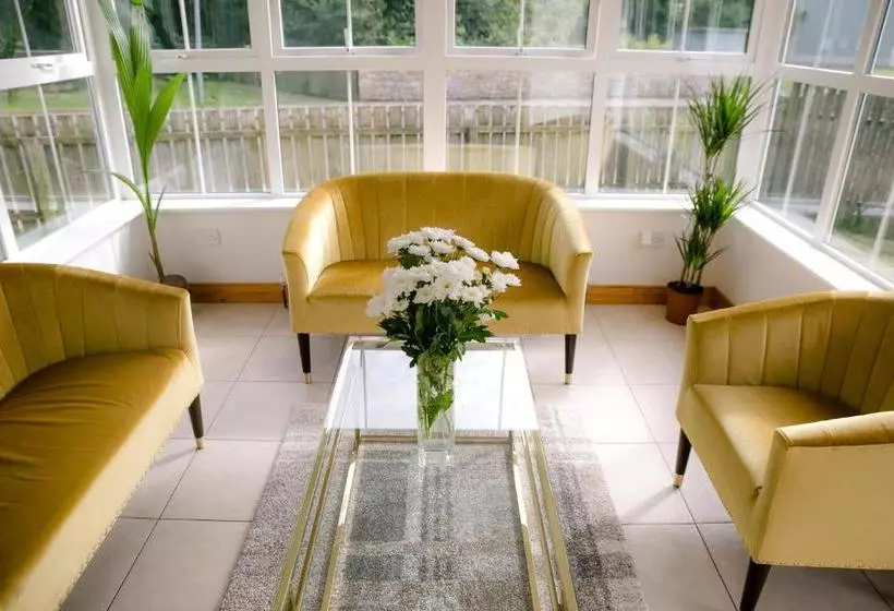 تختخواب و صبحانه Farmleigh House