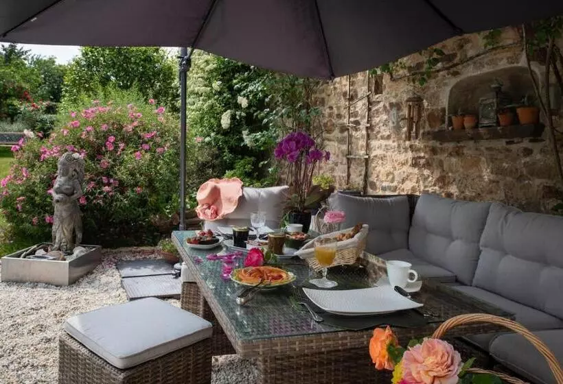 ベッドアンドブレックファースト Maison D Hôtes De Charme La Rose De Ducey Près Du Mont Saint Michel
