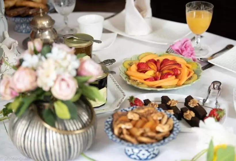 ベッドアンドブレックファースト Maison D Hôtes De Charme La Rose De Ducey Près Du Mont Saint Michel