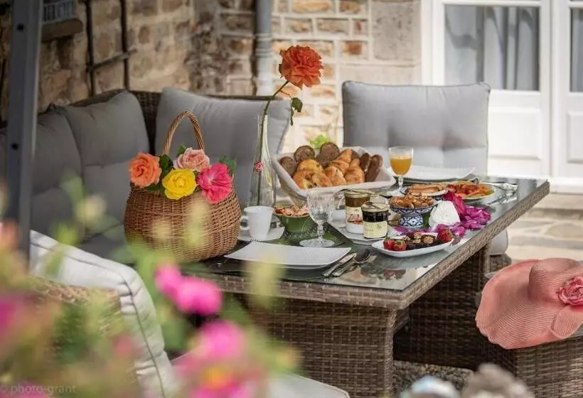 ベッドアンドブレックファースト Maison D Hôtes De Charme La Rose De Ducey Près Du Mont Saint Michel