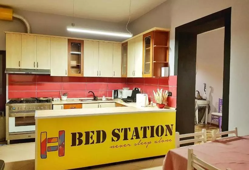 Bed Station Hostel & Bar