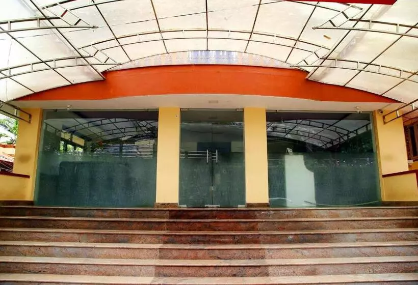 Hotelli V Bee Plaza