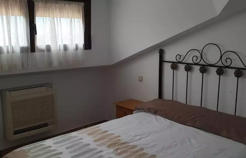 ユースホステル Pensión Stop