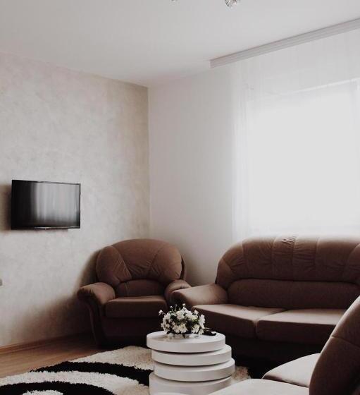 تختخواب و صبحانه Konačište Simče