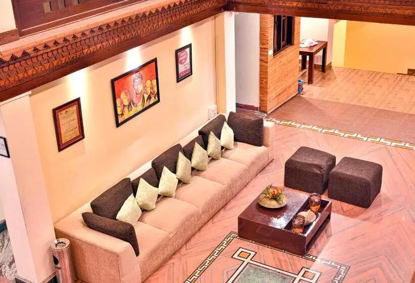 هتل Bella Casa