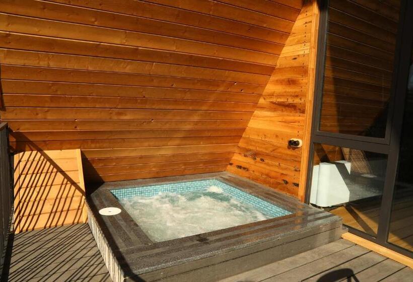 Отель Hover Boutique