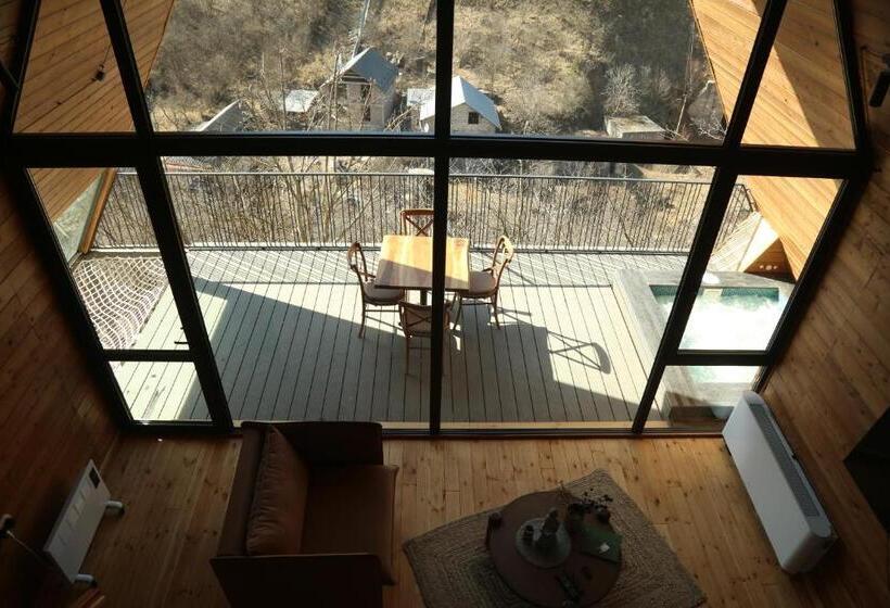 Отель Hover Boutique