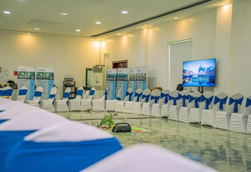 هتل Sangkahak Mith