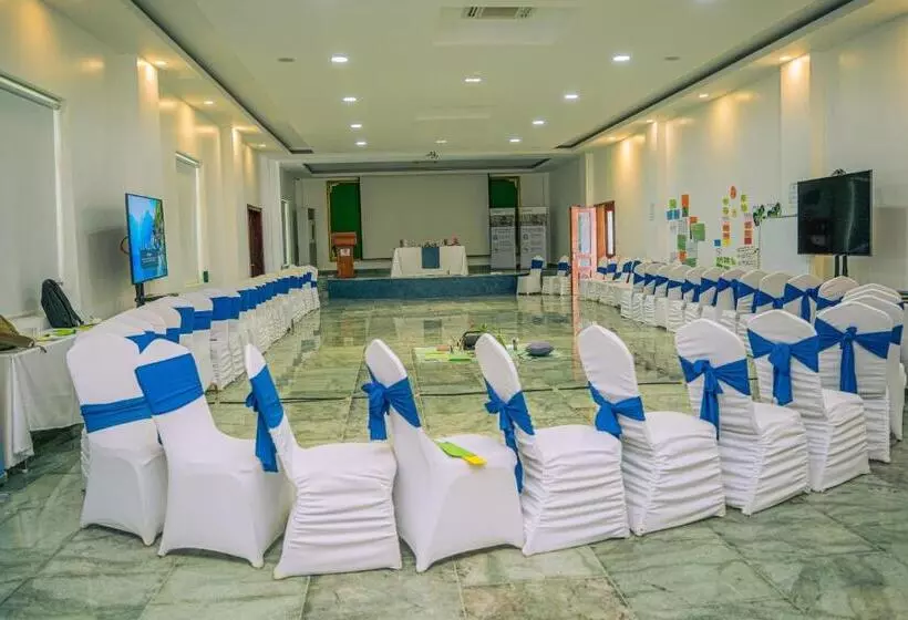 هتل Sangkahak Mith