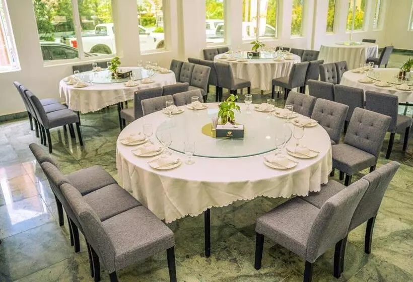 هتل Sangkahak Mith