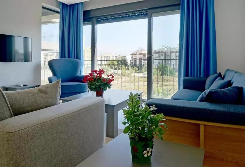 Mene Suites