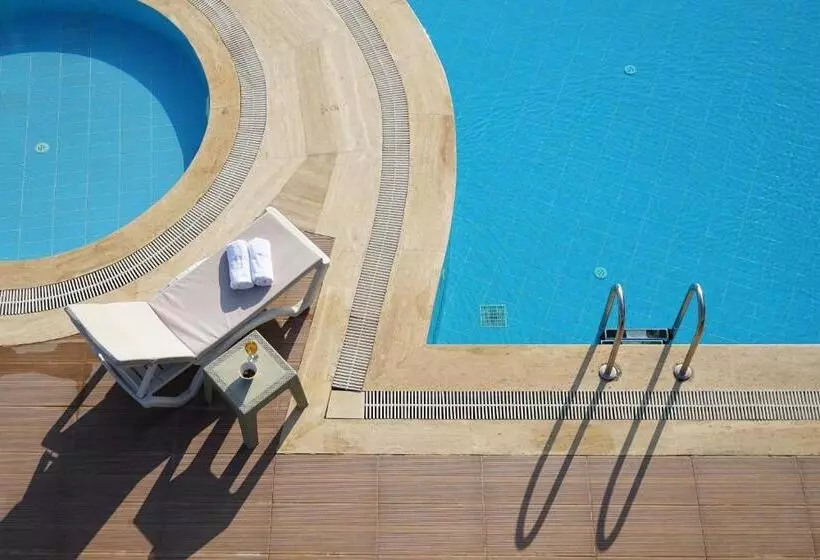 Mene Suites