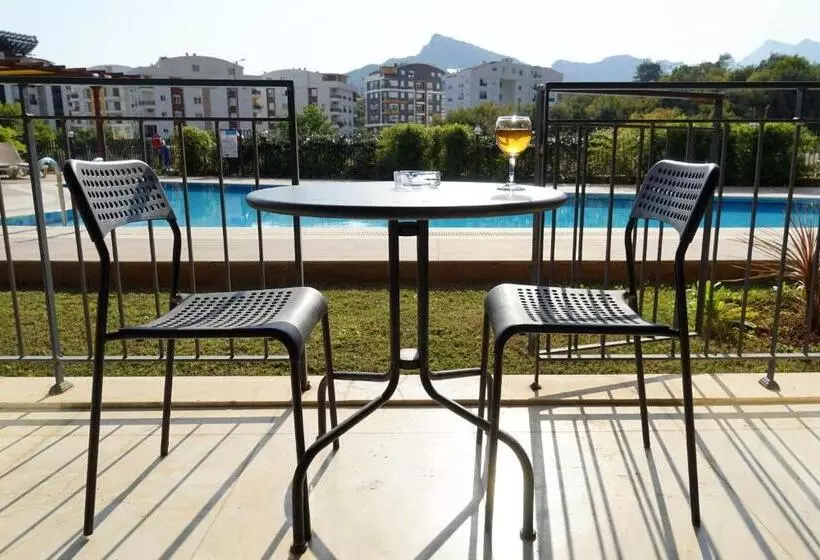 Mene Suites