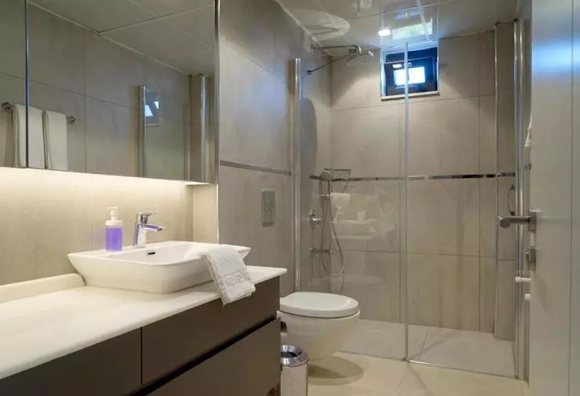 Mene Suites