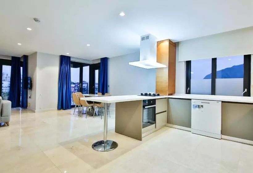 Mene Suites